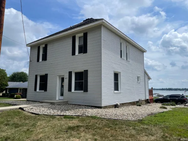 $479,000 | 9071 North Shore Drive, Bremen, IN 46506