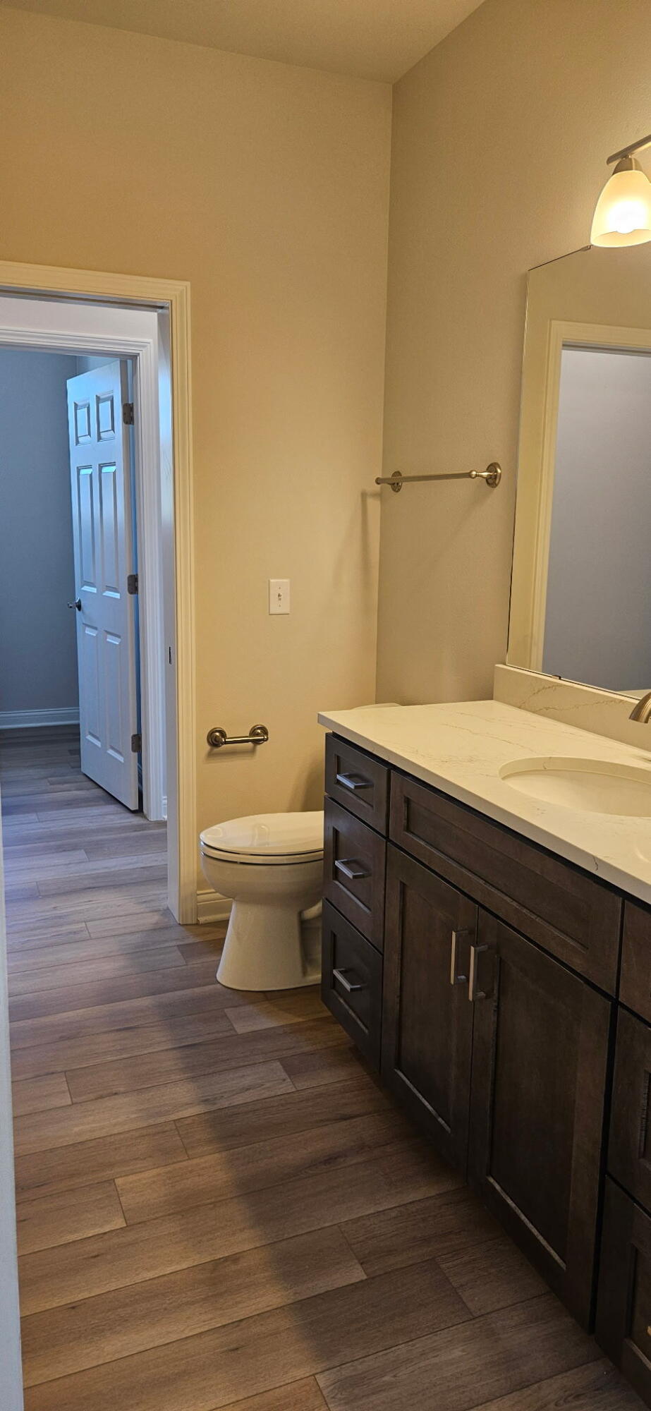 339 Sandy Circle Pewaukee, WI 53072 - Photo 7 of 19 Guest bathroom