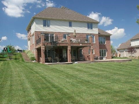 587 Parkland Rochester, MI 48307 - Photo 2 of 9 844617-1.JPG