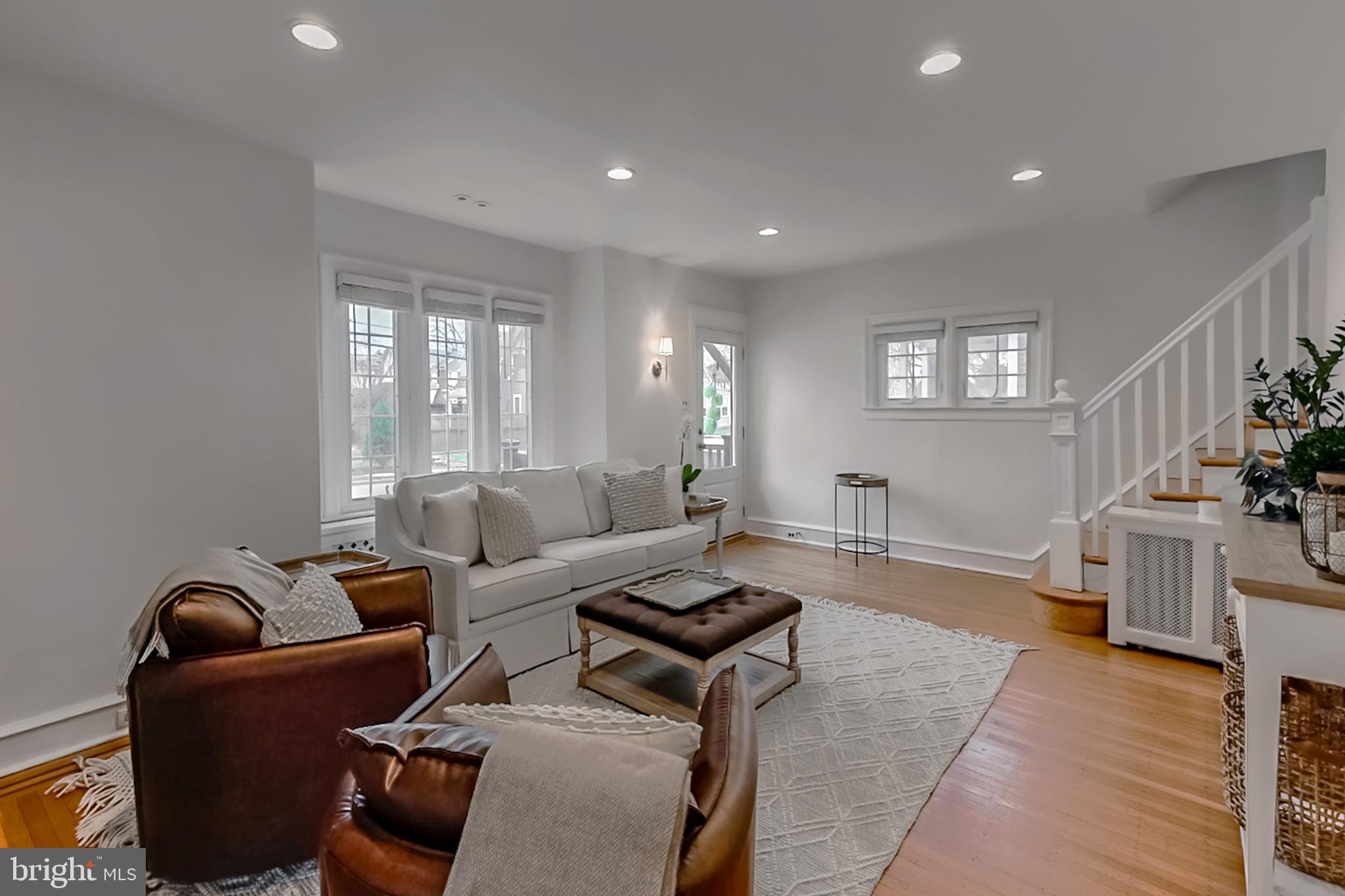 2556 Prescott Road Havertown, PA 19083 - Photo 3 of 30