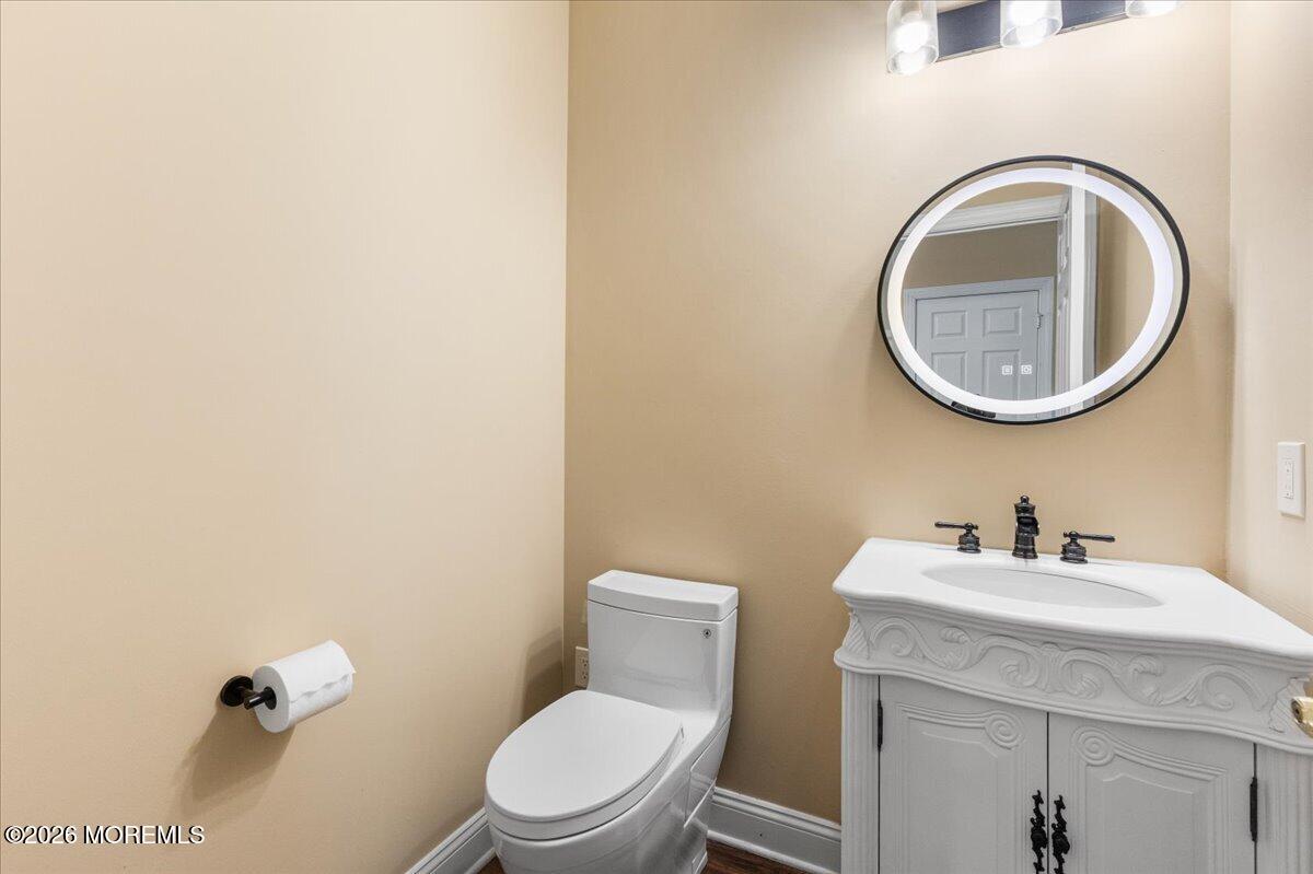 7 Highpoint Road Holmdel, NJ 07733 - Photo 24 of 61 Half Bath