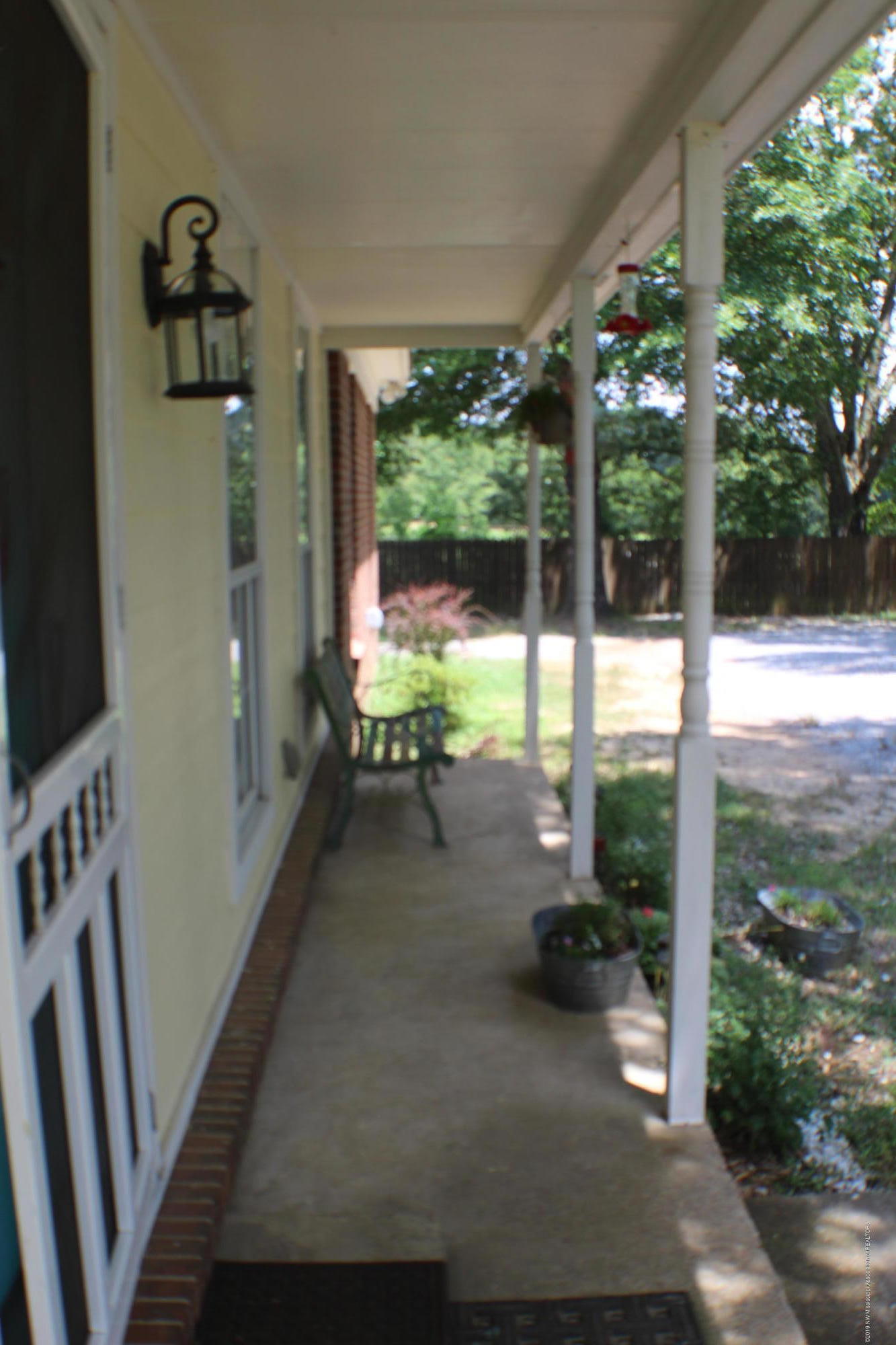 3070 Cleveland Road Hernando, MS 38632 - Photo 3 of 30 IMG_5838