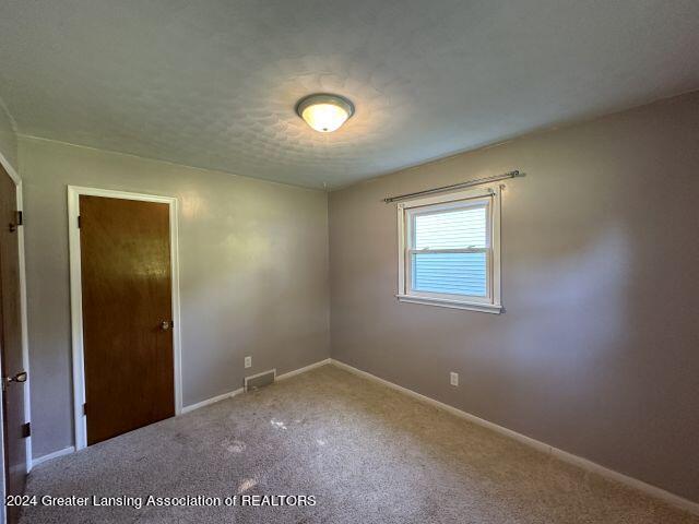 6246 Hilliard Road Lansing, MI 48911 - Photo 15 of 38 IMG_0338