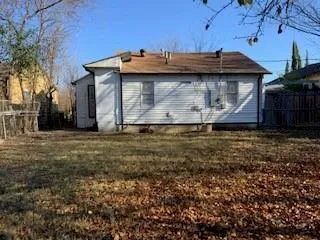 $1,595 | 3328 Lynnfield Drive, Fort Worth, TX 76103