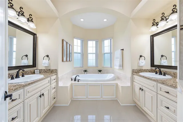 $529,000 | 5024 Southwest 114th Street Road, Ocala, FL 34476