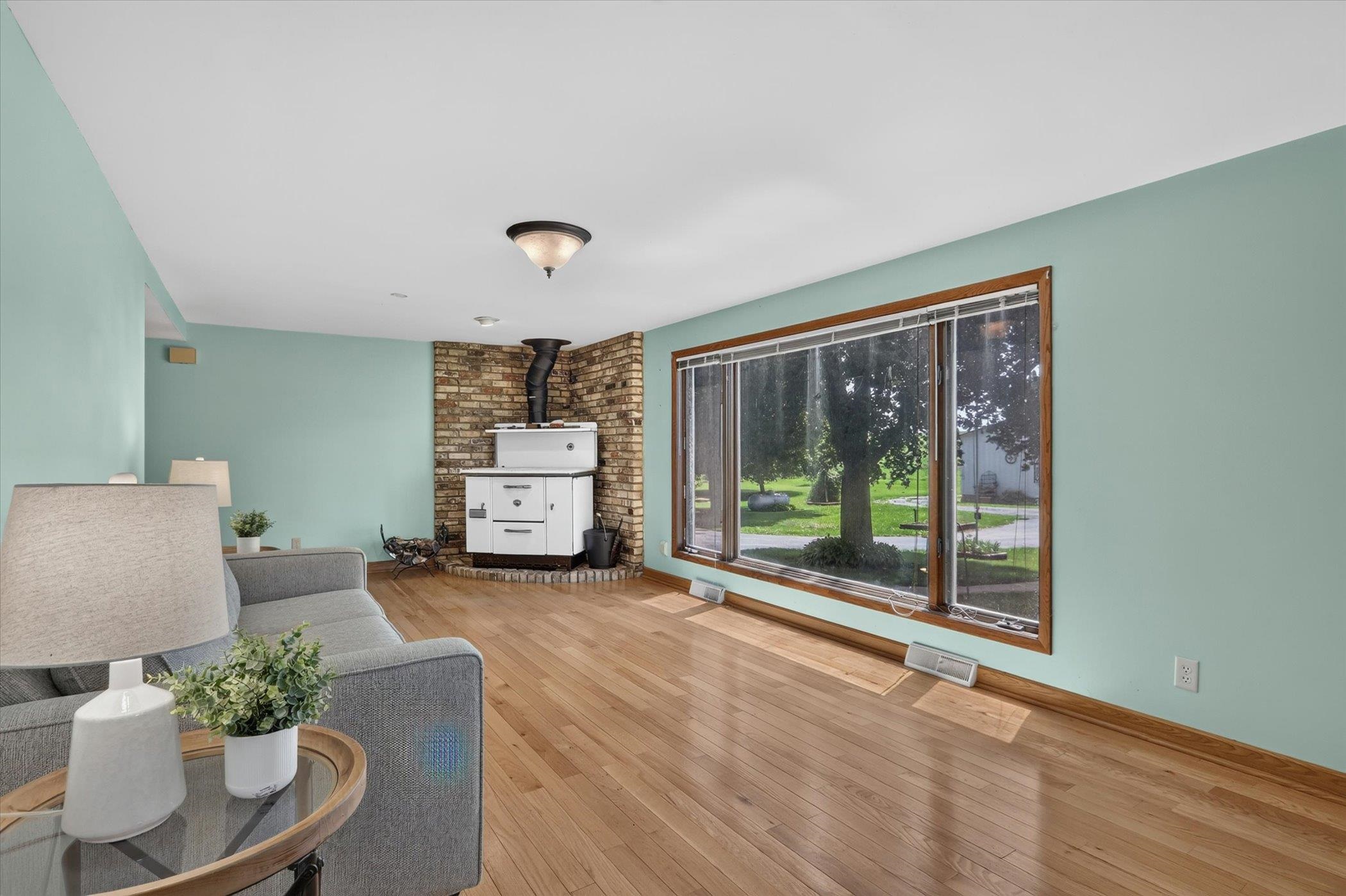 1270 Hillside Road Edgerton, WI 53534 - Photo 7 of 74