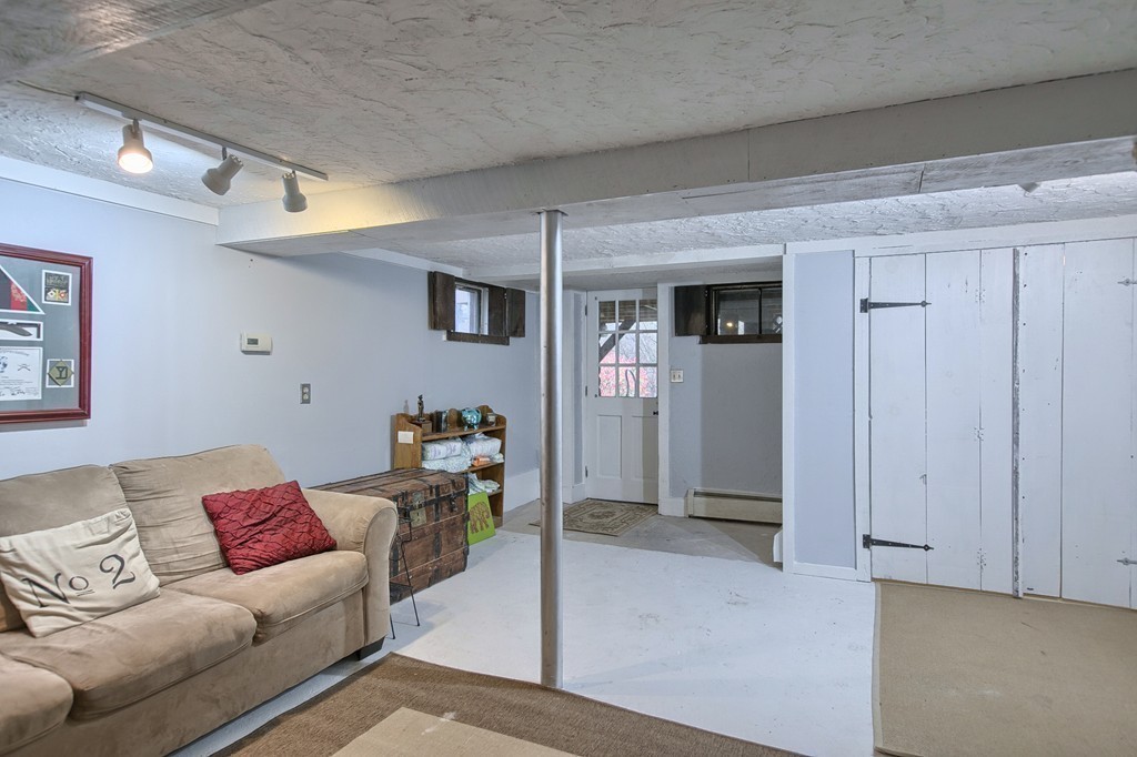 4 Old Meetinghouse Road Townsend, MA 01469 - Photo 17 of 24 Gallery Image 17