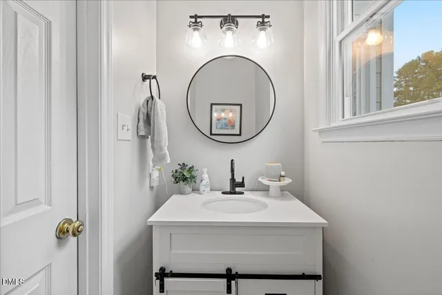 $525,000 | 9 Otters Run, Durham, NC 27712