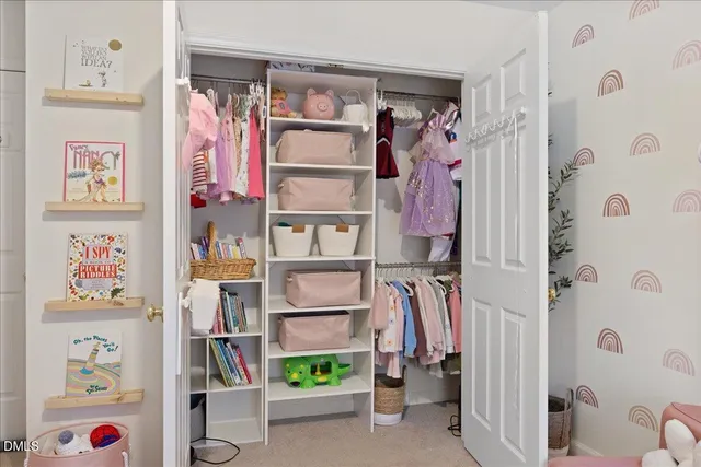 $525,000 | 9 Otters Run, Durham, NC 27712