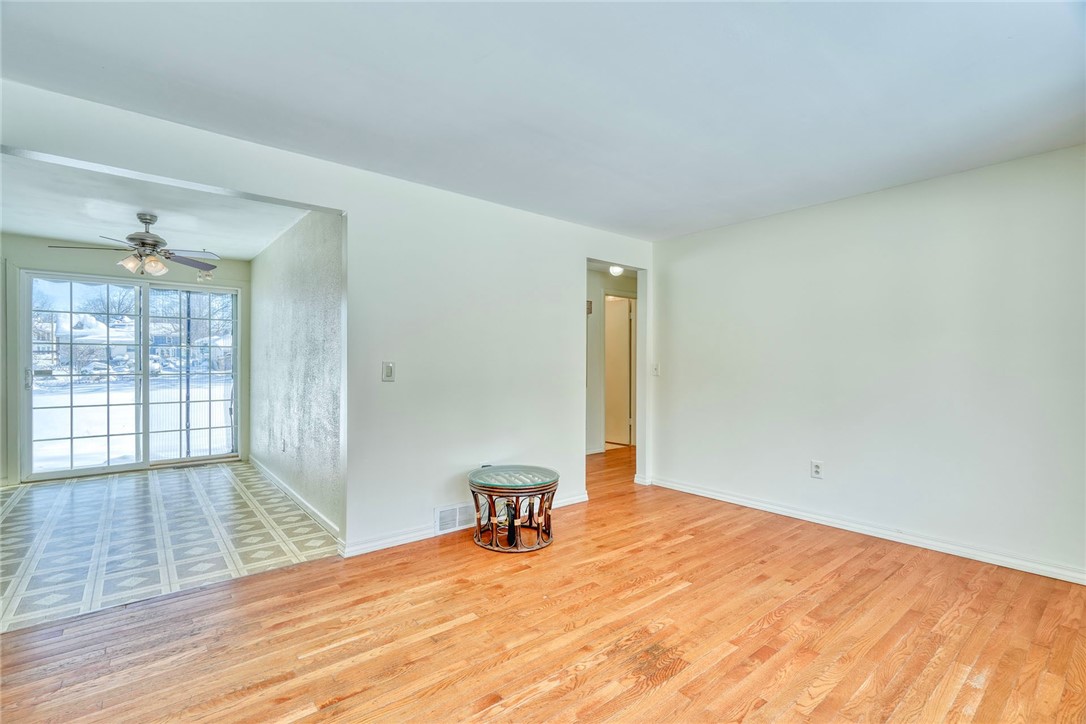 85 Windsor Road Greece, NY 14612 - Photo 14 of 32