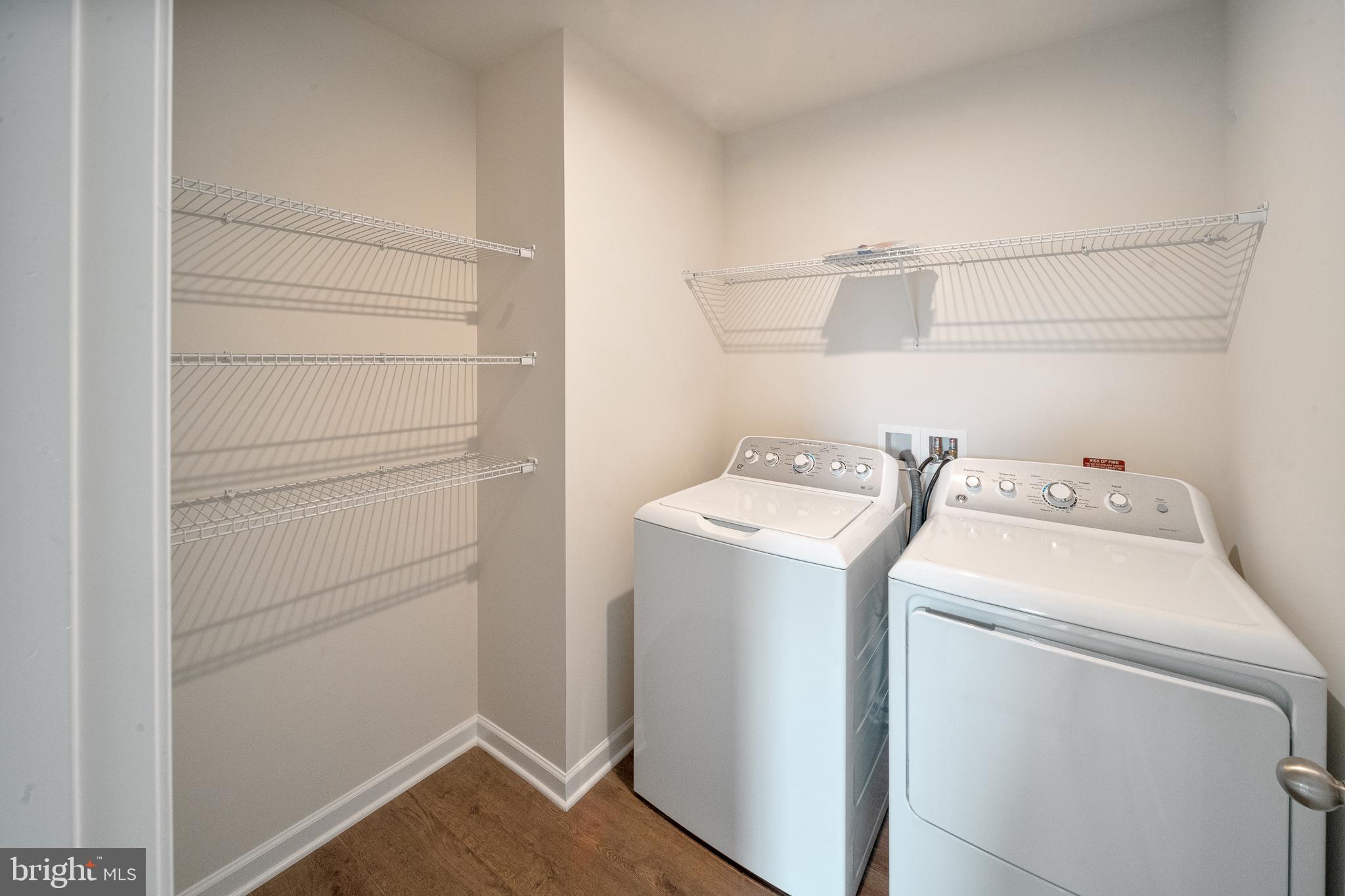 417 Circle Drive Winchester, VA 22601 - Photo 15 of 33 a utility room with dryer and washer