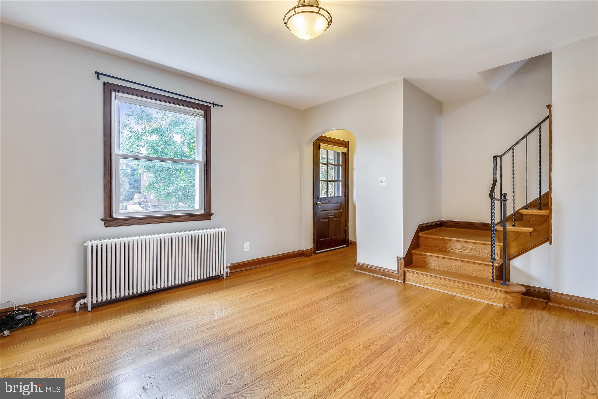 216 South Courthouse Road Arlington, VA 22204 - Photo 2 of 30