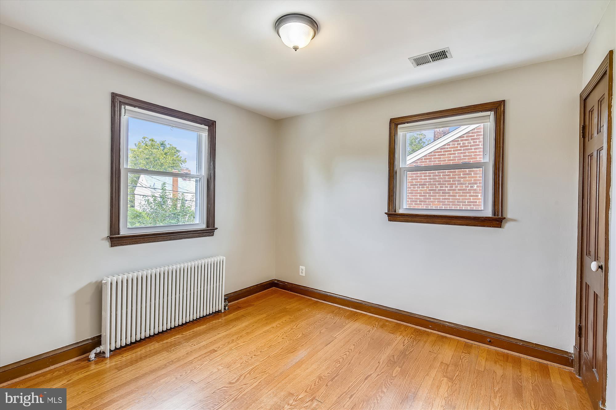 216 South Courthouse Road Arlington, VA 22204 - Photo 15 of 30