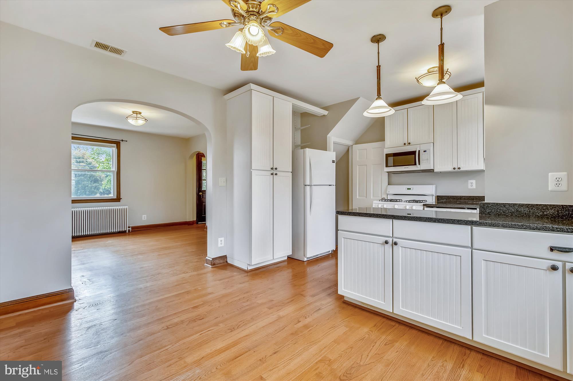 216 South Courthouse Road Arlington, VA 22204 - Photo 6 of 30
