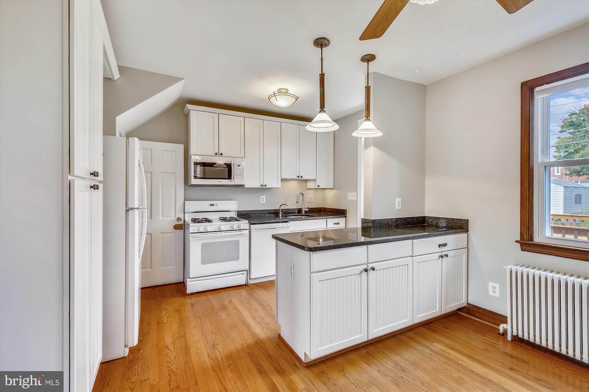 216 South Courthouse Road Arlington, VA 22204 - Photo 7 of 30