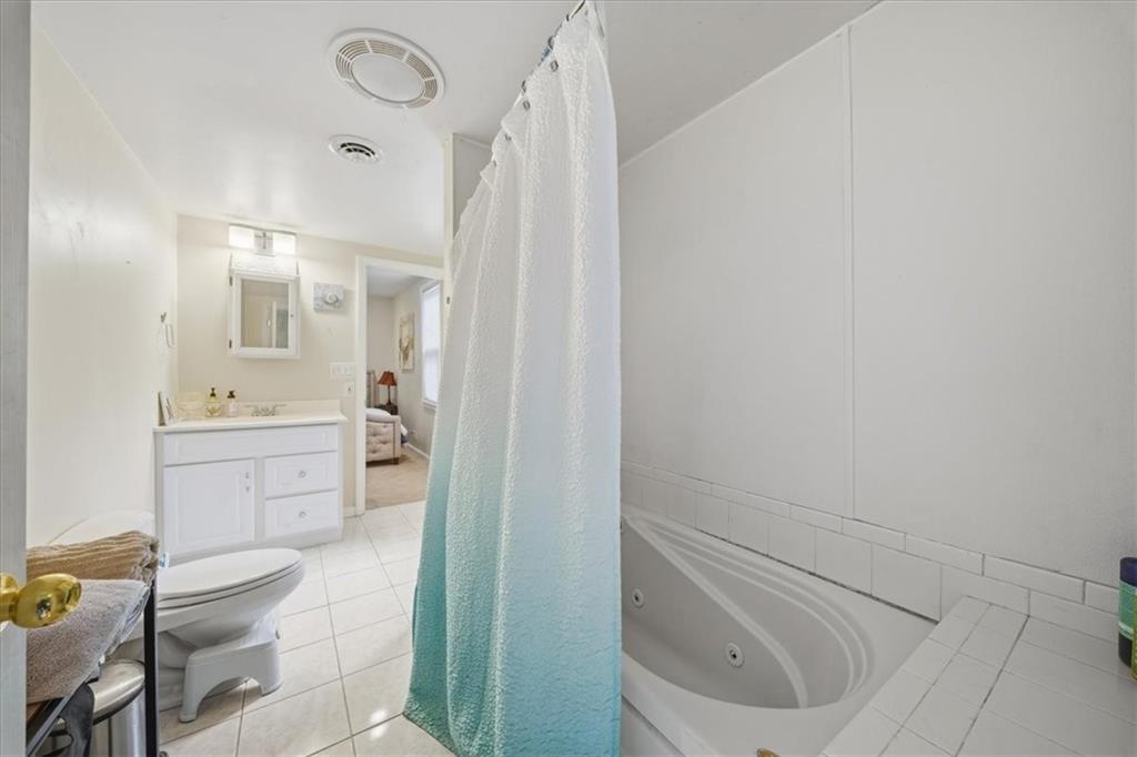 237 Grandview Avenue Pittsburgh, PA 15211 - Photo 24 of 43 a bathroom with a sink a toilet and shower
