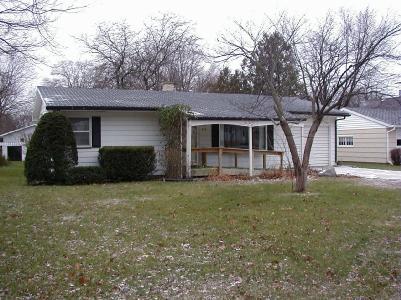 614 E River Spring Lake, MI 49456 - Photo 1 of 1 Primary Photo