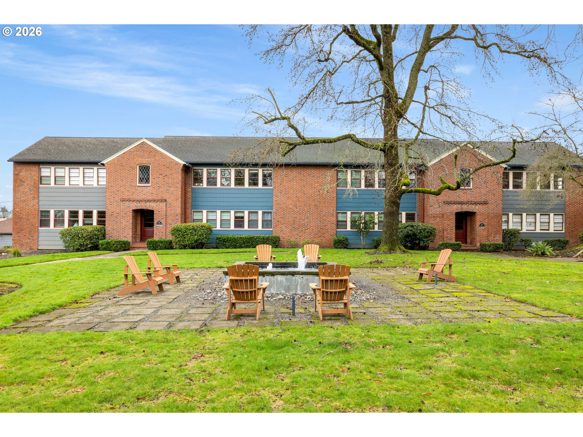 255 Northeast 61st Avenue, Unit 12 Portland, OR 97213 - Photo 2 of 25
