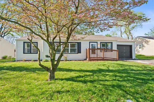 $225,000 | 101 Southeast 9 Street, Lee's Summit, MO 64063