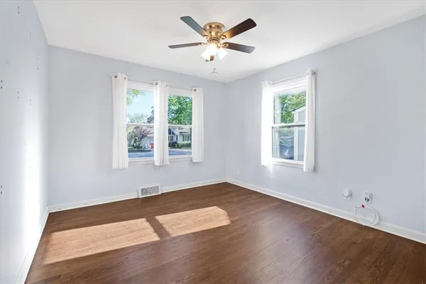 $225,000 | 101 Southeast 9 Street, Lee's Summit, MO 64063