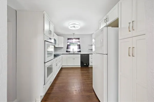 $225,000 | 101 Southeast 9 Street, Lee's Summit, MO 64063