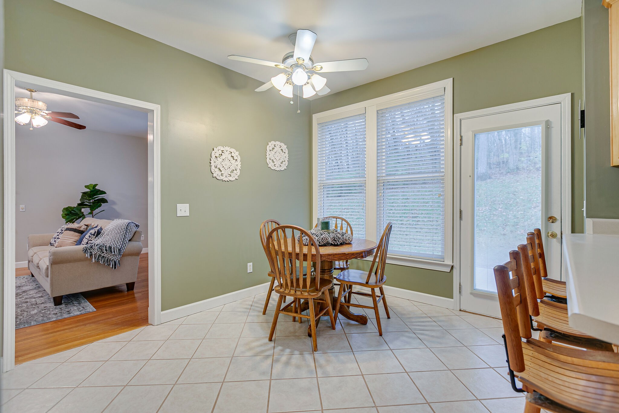 4311 Peytonsville-Trinity Road Franklin, TN 37064 - Photo 11 of 32 a view of a dining room with furniture and chandelier