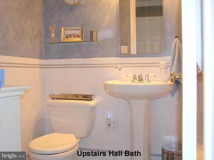 6812 Hathaway Street Springfield, VA 22152 - Photo 18 of 26 Bath #2