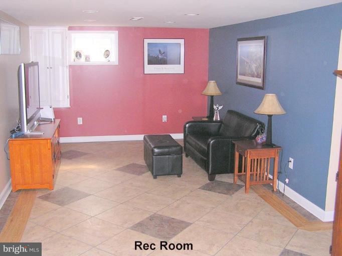 6812 Hathaway Street Springfield, VA 22152 - Photo 19 of 26 Recreation Room