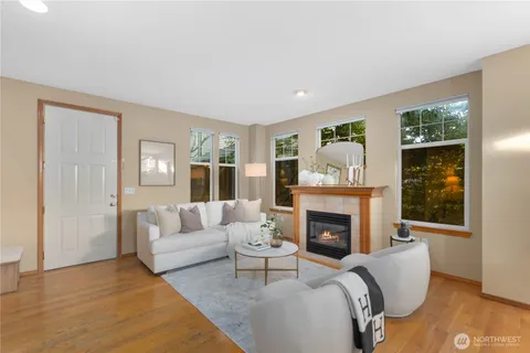 $750,000 | 460 226th Place Northeast, Sammamish, WA 98074