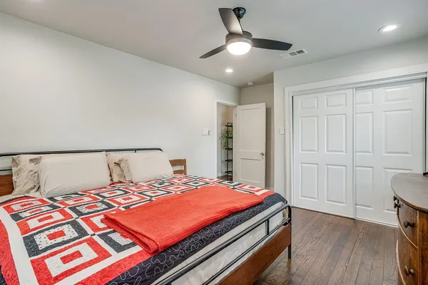 $2,300 | 3821 Linden Avenue, Fort Worth, TX 76107