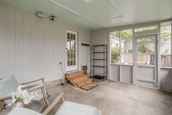 $2,300 | 3821 Linden Avenue, Fort Worth, TX 76107