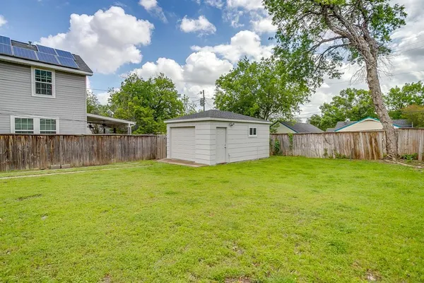 $2,300 | 3821 Linden Avenue, Fort Worth, TX 76107