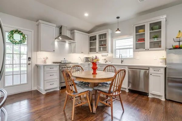$2,300 | 3821 Linden Avenue, Fort Worth, TX 76107
