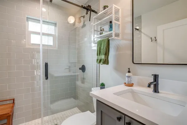 $2,300 | 3821 Linden Avenue, Fort Worth, TX 76107