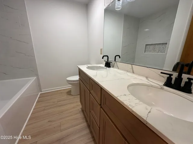 $3,200 | 106 Broadview Lane, Hampstead, NC 28443