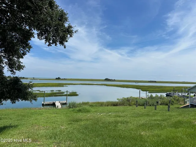 $3,200 | 106 Broadview Lane, Hampstead, NC 28443