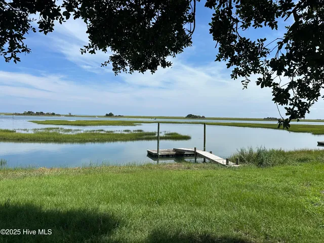 $3,200 | 106 Broadview Lane, Hampstead, NC 28443