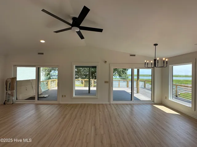 $3,200 | 106 Broadview Lane, Hampstead, NC 28443