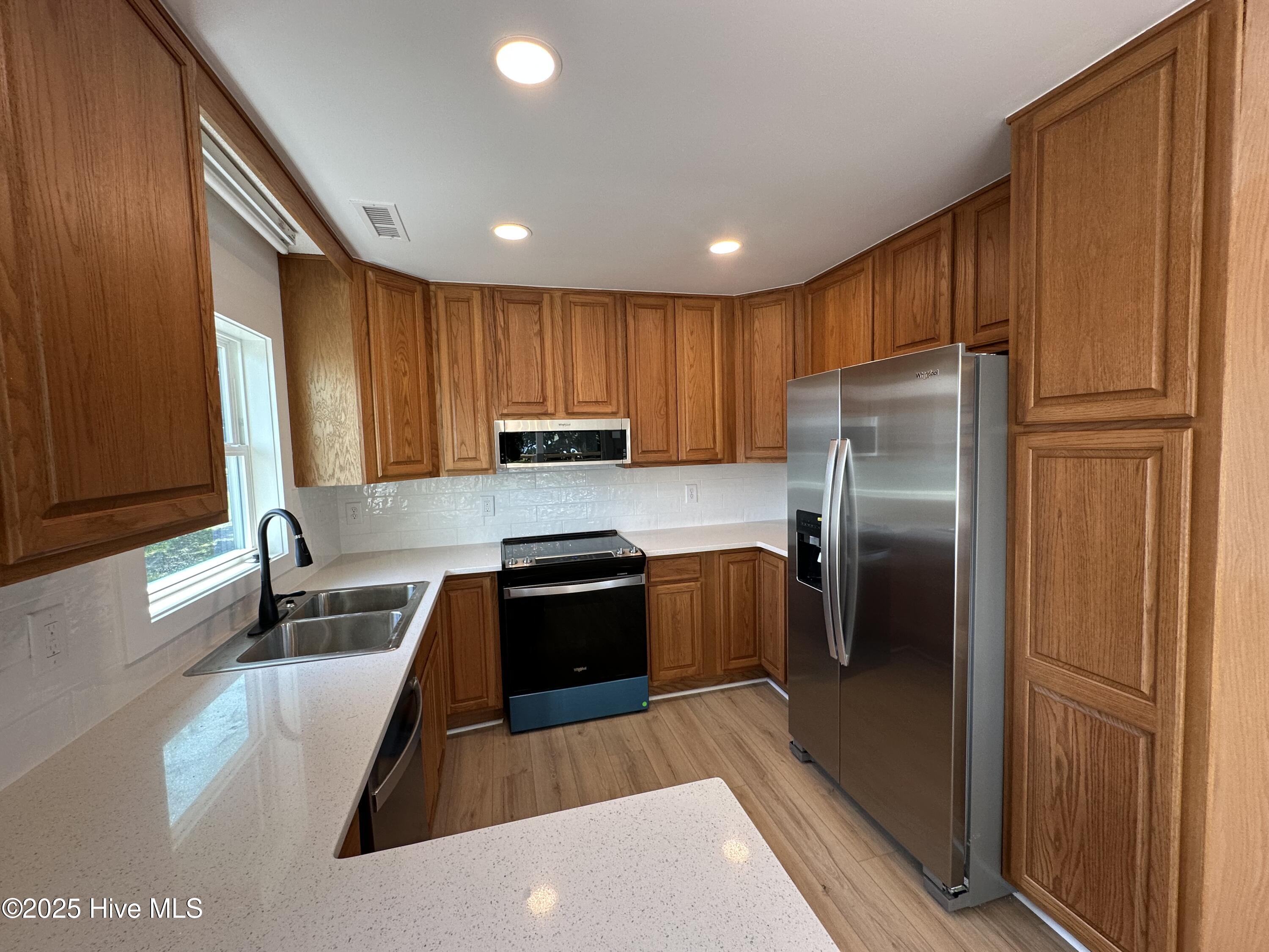 106 Broadview Lane Hampstead, NC 28443 - Photo 8 of 26 IMG_8978