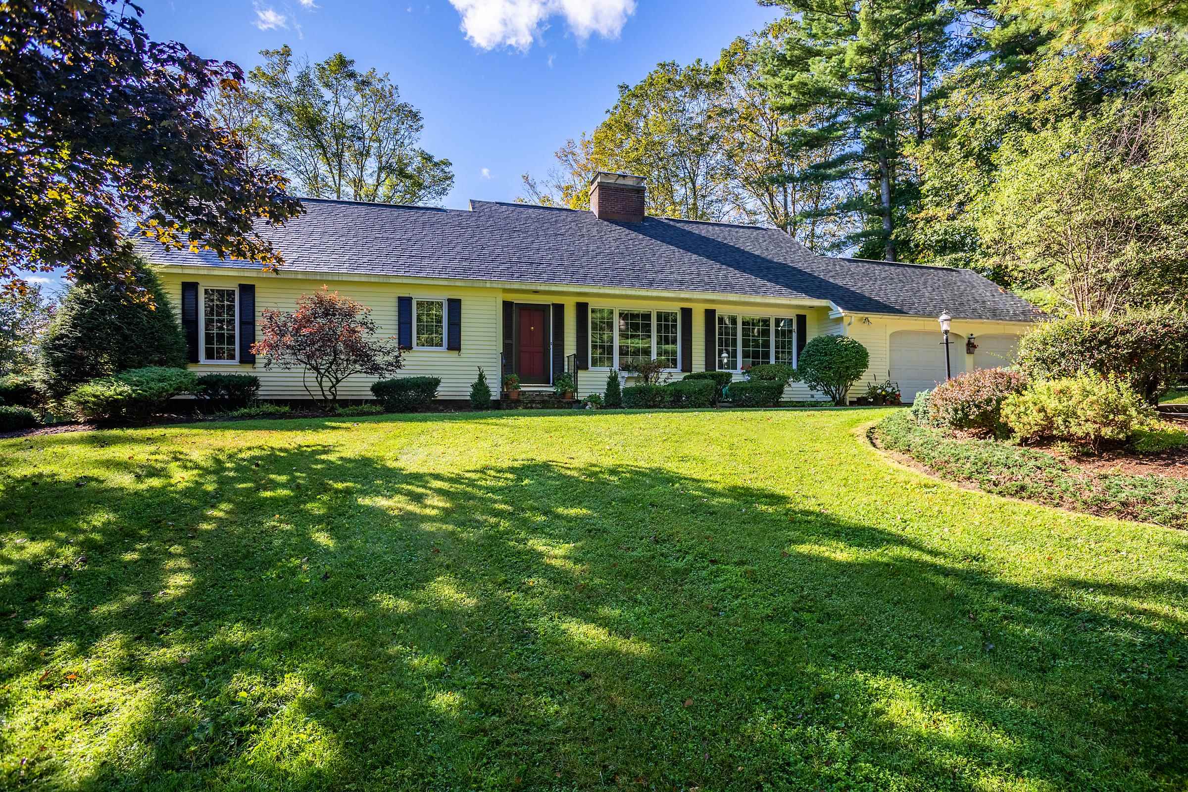 413 Taconic Road Manchester, VT 05254 - Photo 2 of 40 Gallery Image 2