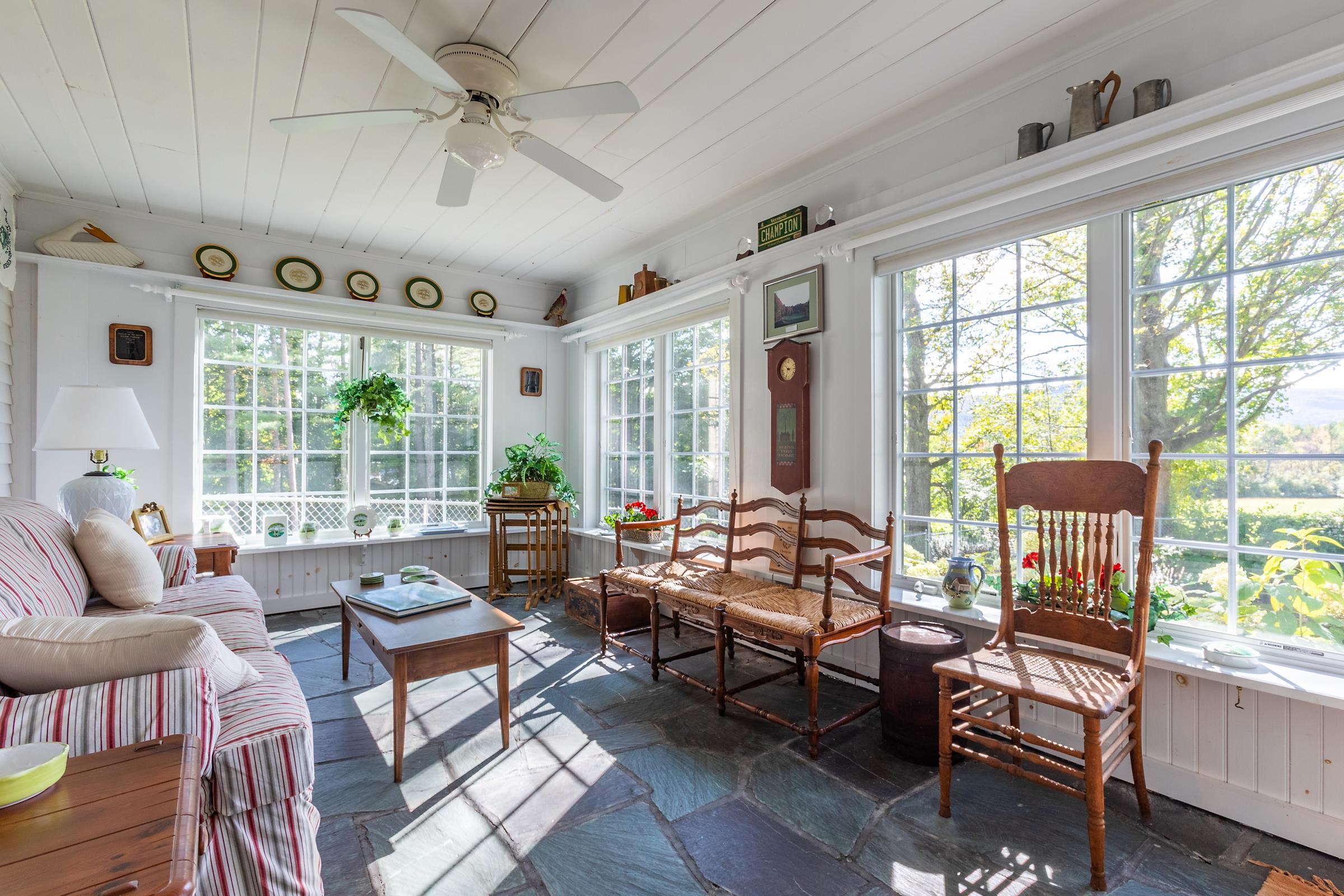413 Taconic Road Manchester, VT 05254 - Photo 11 of 40 Gallery Image 11