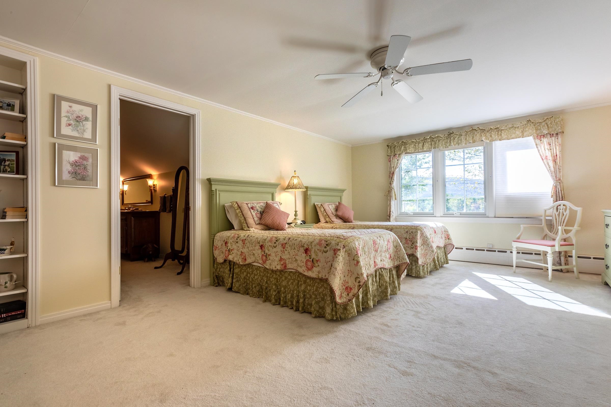 413 Taconic Road Manchester, VT 05254 - Photo 23 of 40 Gallery Image 23