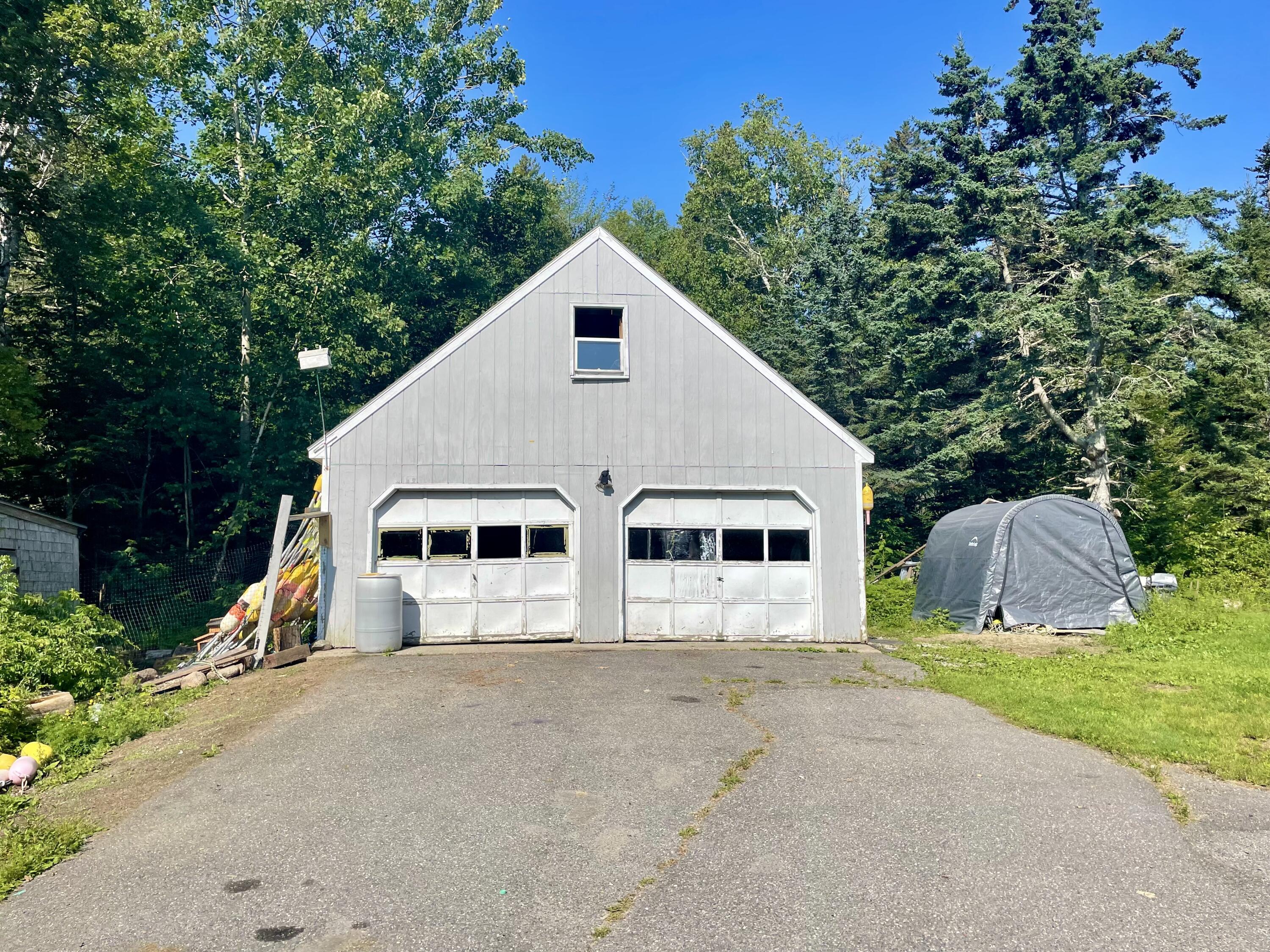 294 North Haven Road Vinalhaven, ME 04863 - Photo 3 of 16 IMG_5187