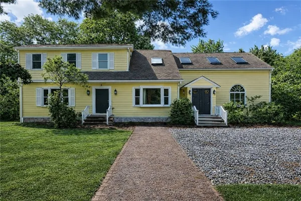 $779,000 | 56 Pleasant View Avenue, Smithfield, RI 02828