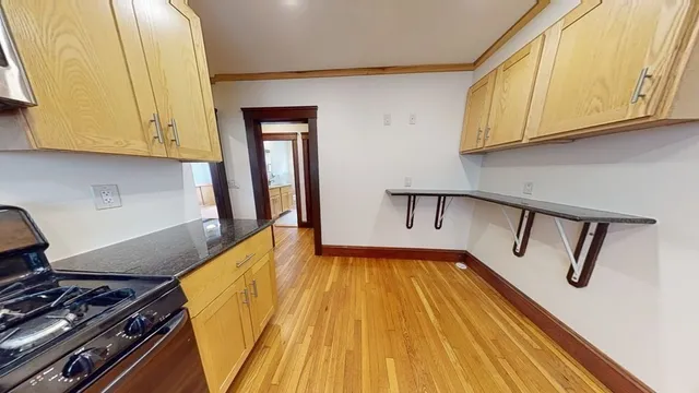 $2,600 | 10 Oconnell Road, Unit 1, Boston, MA 02124