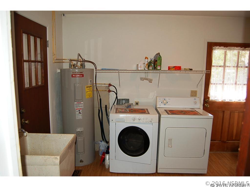 1862 Air Park Road Edgewater, FL 32141 - Photo 11 of 31 Gallery Image 11