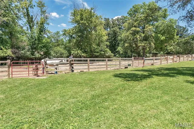$1,950,000 | 2315 Baxter Road, Chesterfield, MO 63017