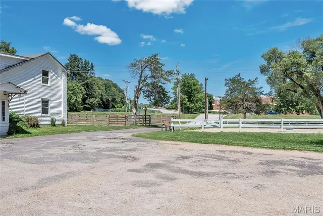 $1,950,000 | 2315 Baxter Road, Chesterfield, MO 63017