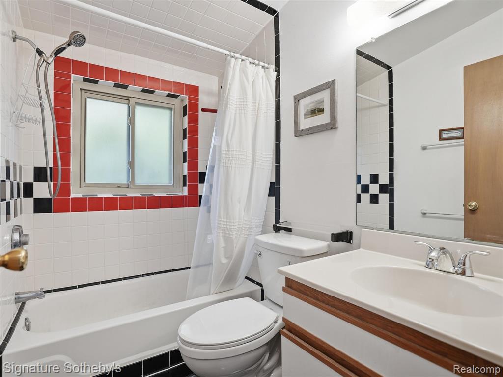 1245 Derby Road, Unit 7 Birmingham, MI 48009 - Photo 18 of 25