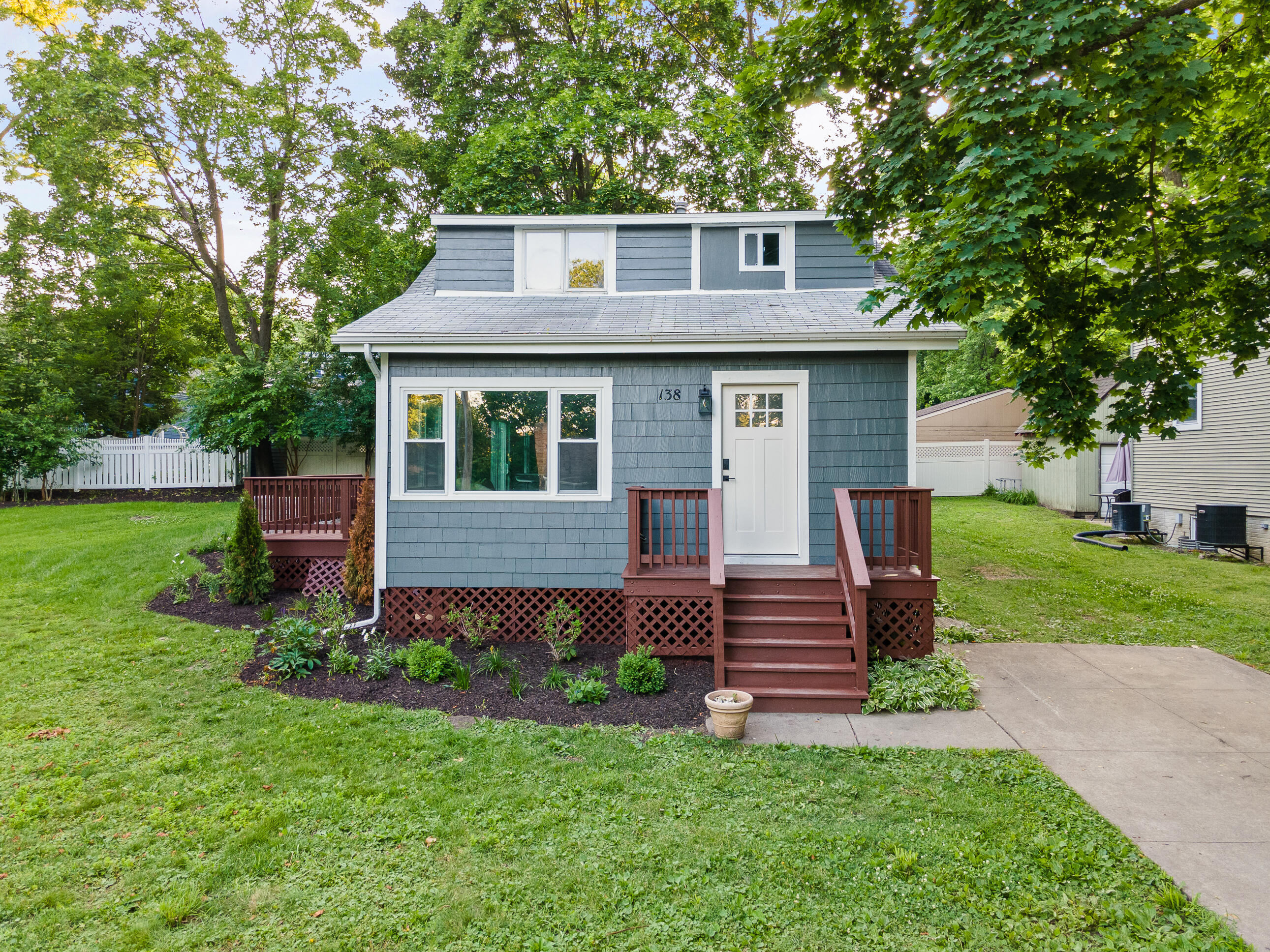 138 Vernon Street Williams Bay, WI 53191 - Photo 2 of 34 138 Vernon St-2